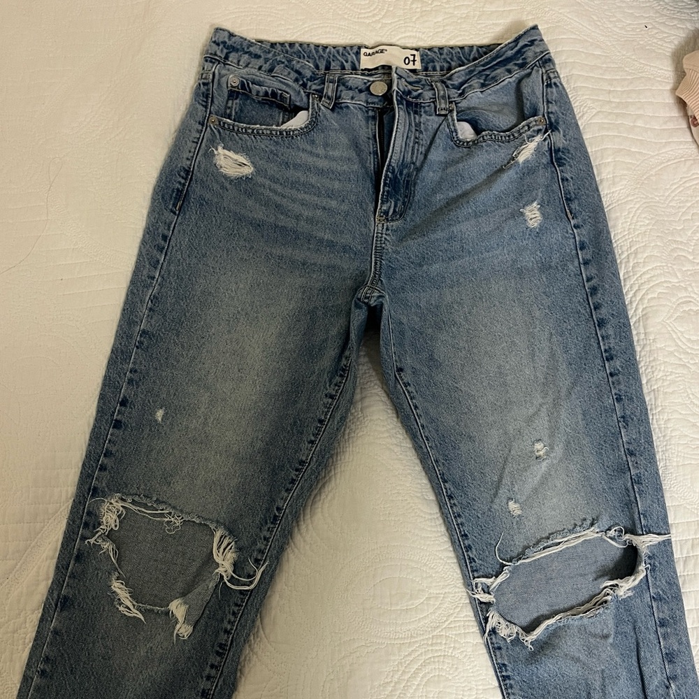 Garage ripped jeans / size 7  straight